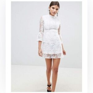 Boohoo Embroidered Mesh Tiered Lace  mini  Dress off white size 8 !!